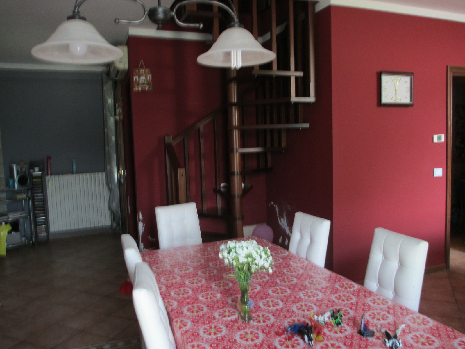 Villa a schiera angolo